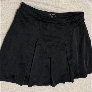 PLEATED SILKY SKATER SKIRT